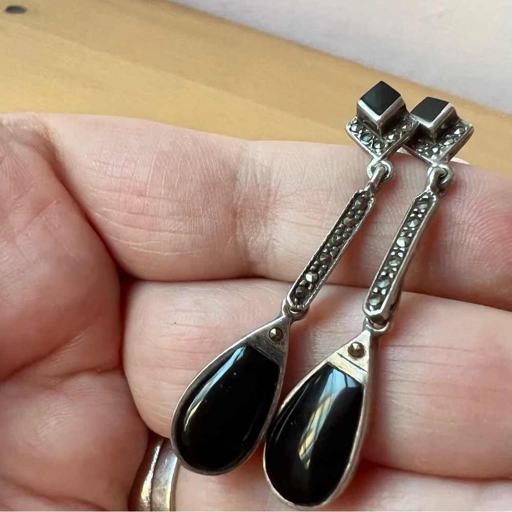 VINTAGE BLACK ONYX & MARCASITES DANGLE DROP STERLING EARRINGS